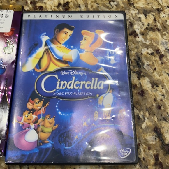 Set of 12 Children’s  DVD Movies! - Picture 7 of 14
